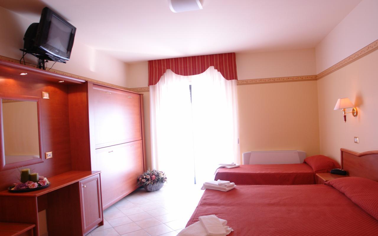Hotel Rosamarina San Giovanni Rotondo Luaran gambar