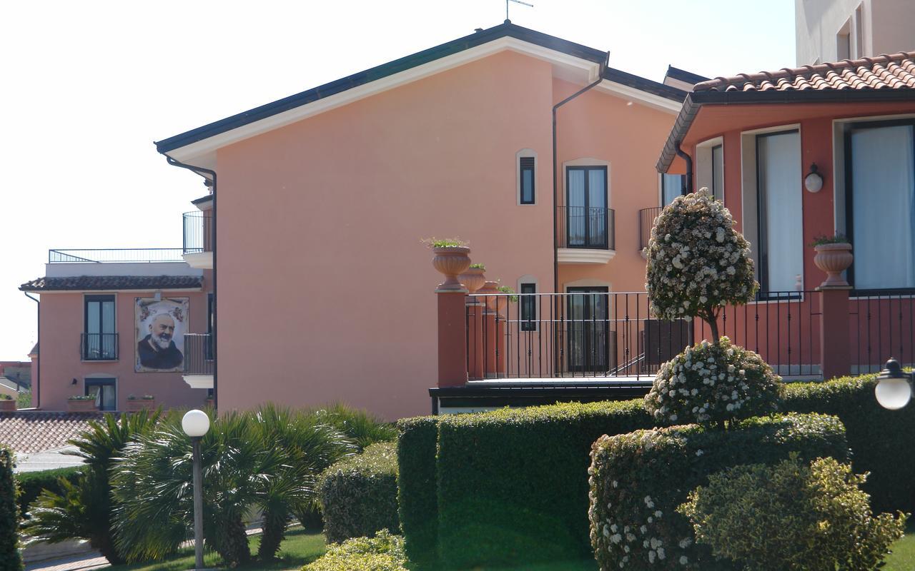Hotel Rosamarina San Giovanni Rotondo Luaran gambar